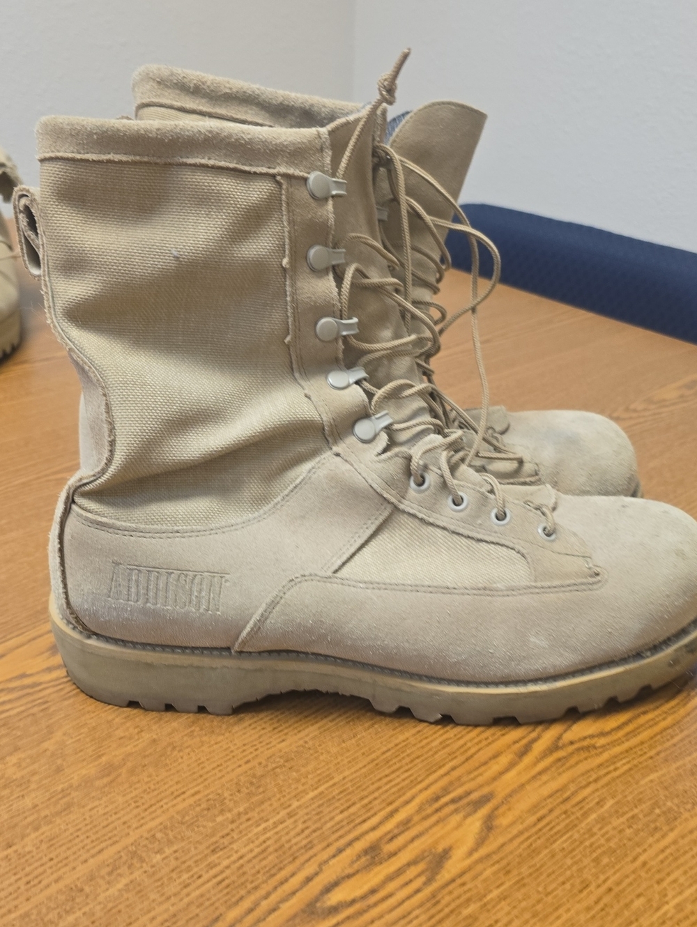 Addison GorTex Military Issue Vibram Sole Boots Sz 11w